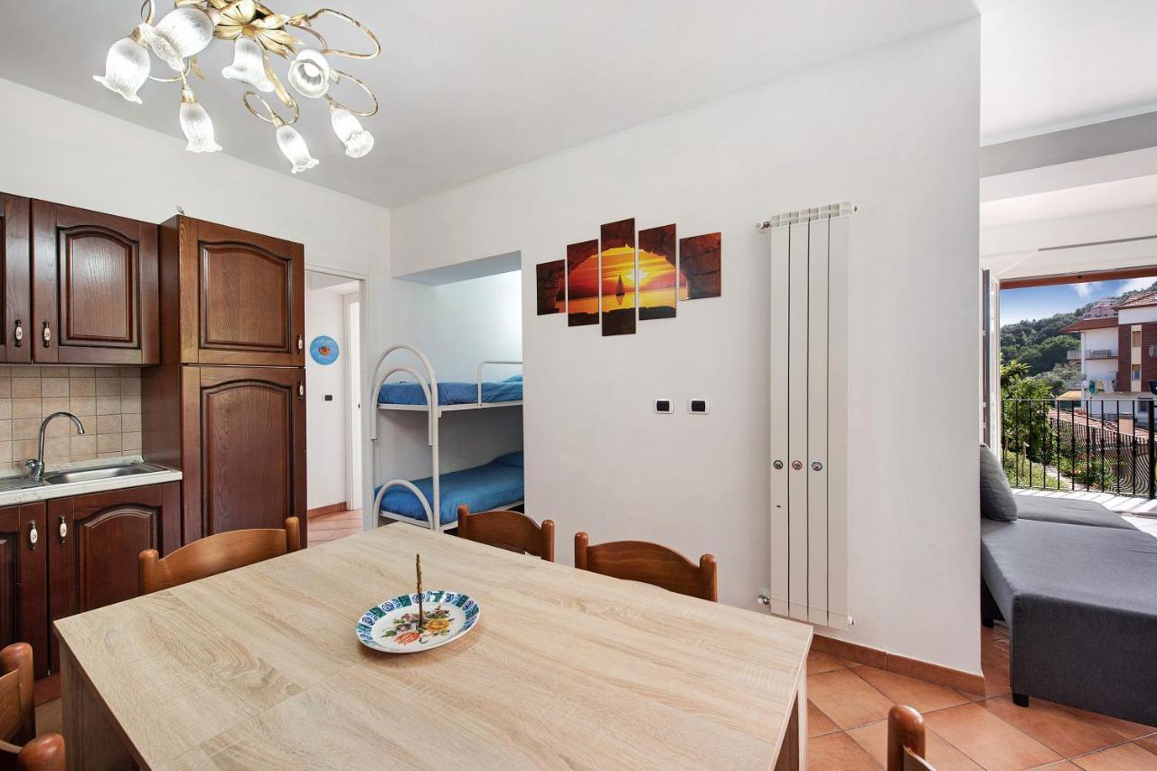 Apartmán Esclusiva Terrazza Vista Porto Varazze Exteriér fotografie